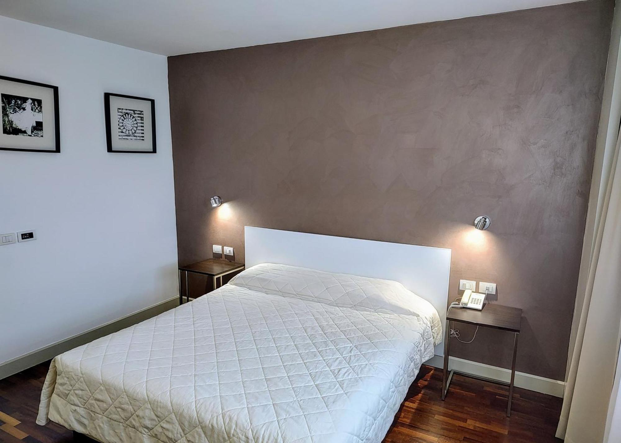 Hotel Datini Прато Экстерьер фото